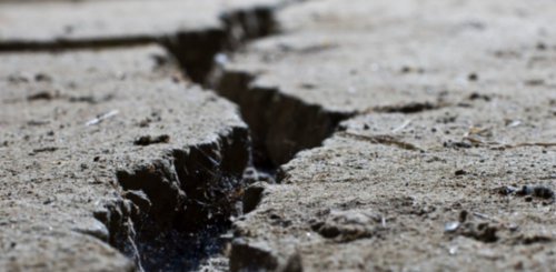 Японд 5.4 магнитудын хүчтэй газар хөдлөлт болжээ